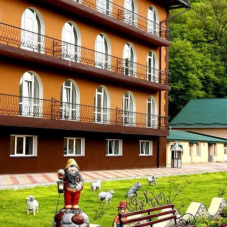 Perlyna Podillyа Hotel Satanov Exterior photo